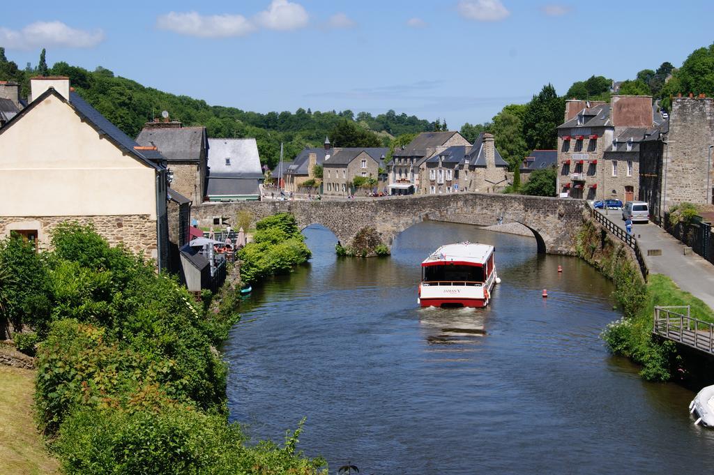 Ferienwohnung Au Fil De L'Eau - Le Bord De Rance Dinan Exterior foto
