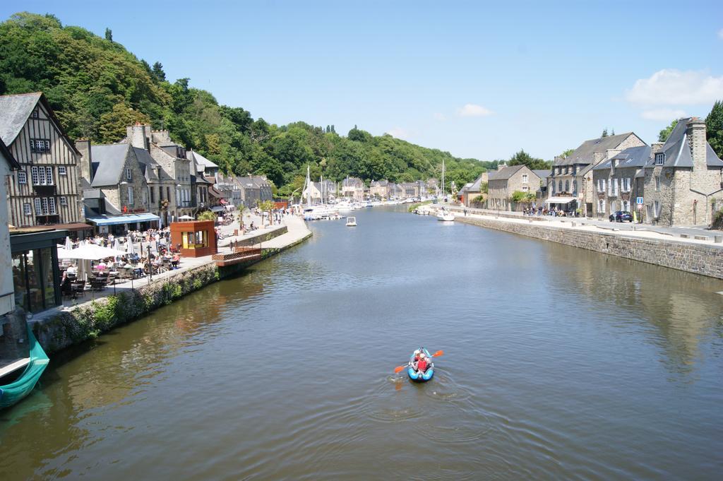 Ferienwohnung Au Fil De L'Eau - Le Bord De Rance Dinan Exterior foto