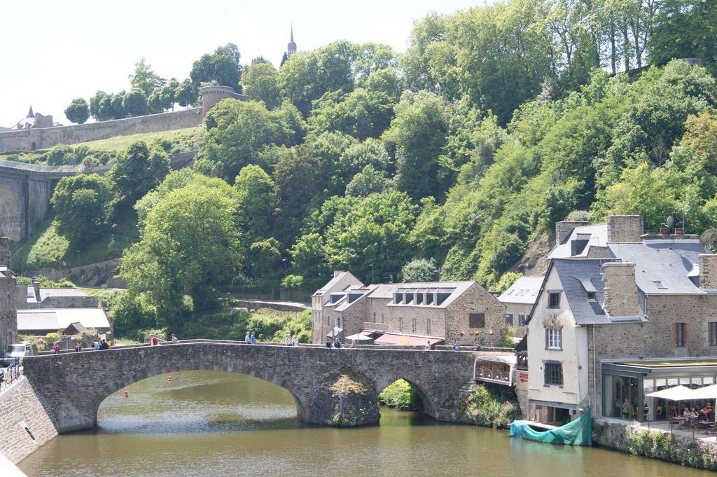 Ferienwohnung Au Fil De L'Eau - Le Bord De Rance Dinan Zimmer foto